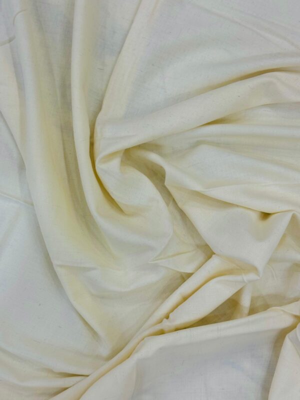 Premium Quality Pearl White Woolen Bannuzai shawl - Image 4