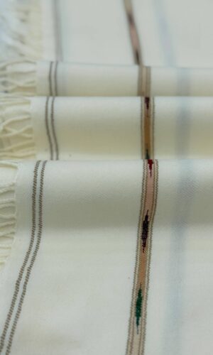 Bannuzai Premium Quality Off-White Woolen Shawl