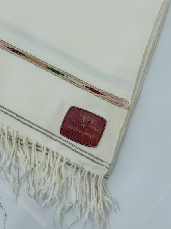 Bannuzai Premium Quality Off-White Woolen Shawl